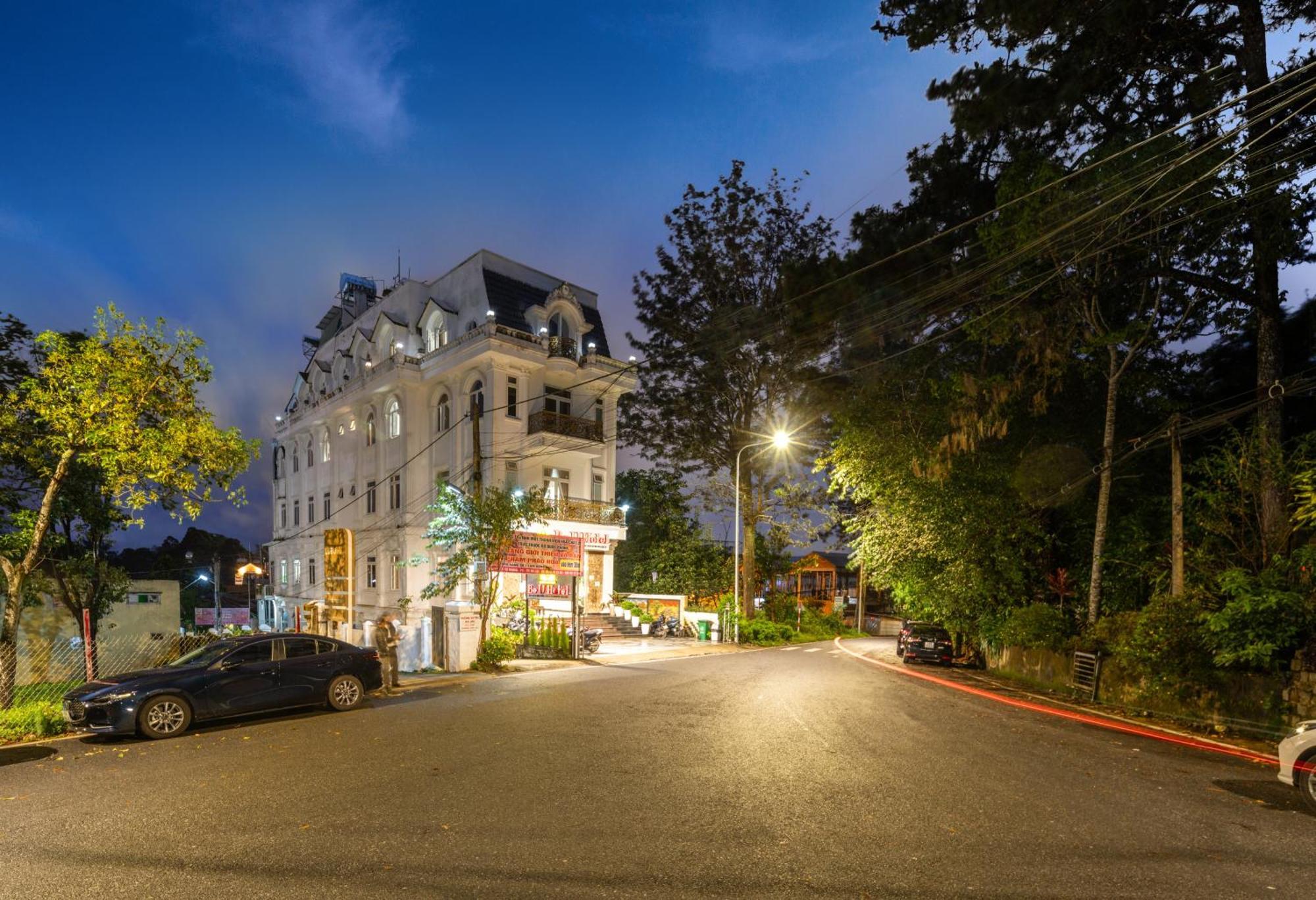 Be U Hotel City View Da Lat Exterior photo